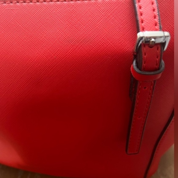 GORGEOUS GUESS Red Shoulder Bag Tote Bag - Picture 8 of 10